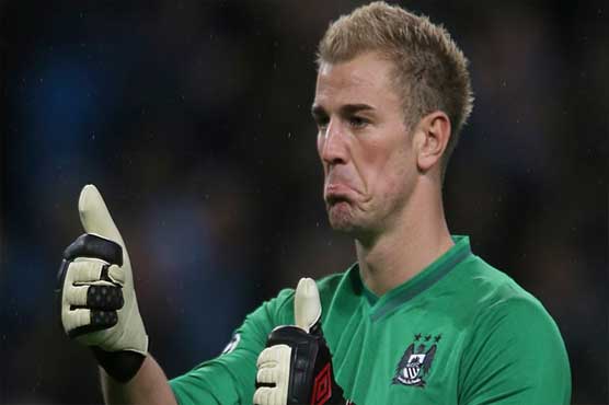 Joe Hart signs new Man City deal through 2019