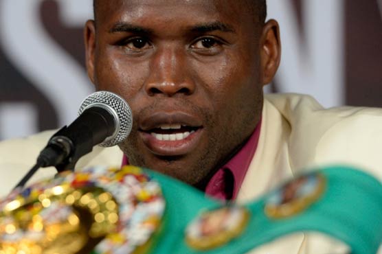 Boxing: Stevenson KOs challenger Sukhotsky