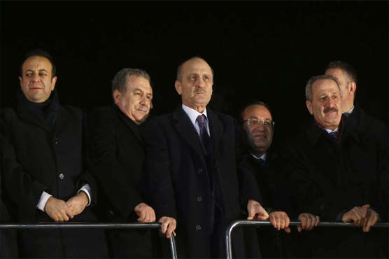 Turkey delays decision on ministers accused of corruption