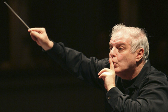Barenboim rips 'badly educated' fans at La Scala over cameras