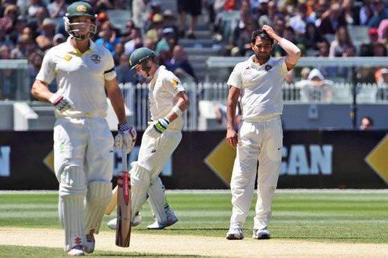 Australia's Smith leads from the front to torment India