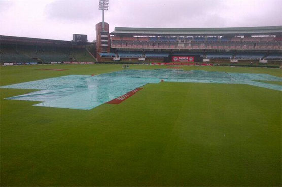 Rain delays play in Port Elizabeth