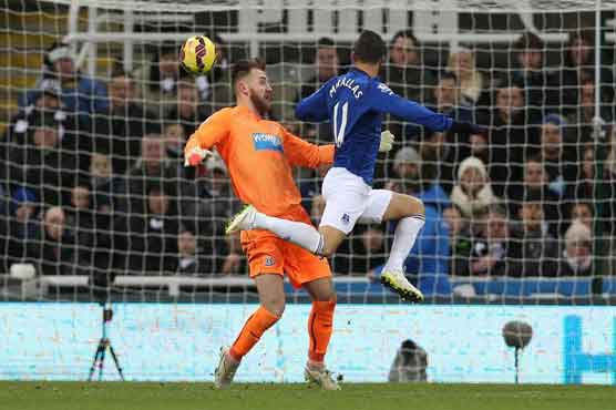 Cisse prolongs Everton's bleak mid-winter