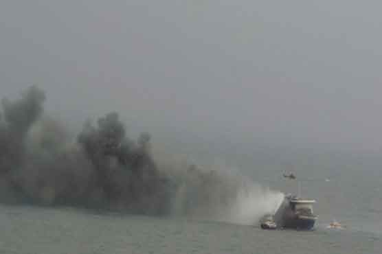 Hundreds await rescue, one dead after Italian ferry blaze