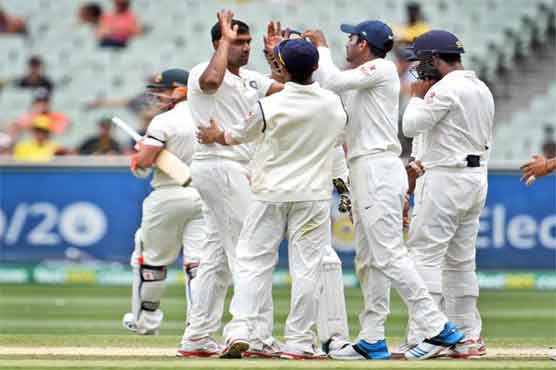 Australia lead India by 155 runs at lunch