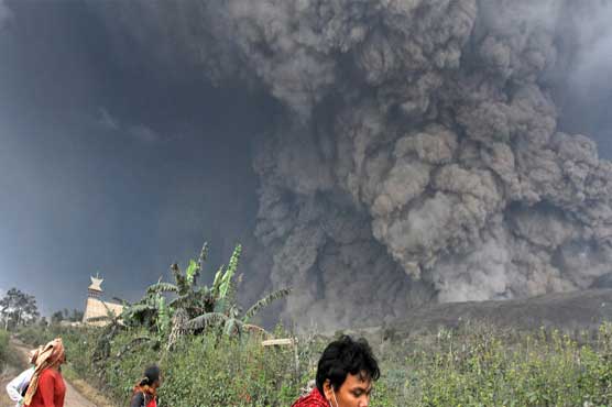 Schoolchildren among 14 killed by Indonesia volcano eruption