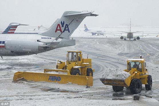 Winter storm cancels flights in US northeast