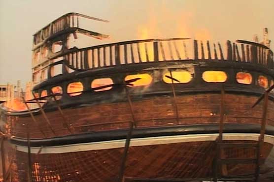 Karachi: Fishing vessel worth Rs 100 mn gutted in fire