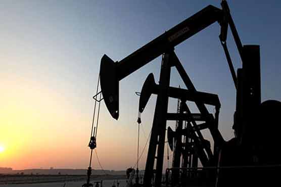 Iran preparing new contracts to attract major oil companies