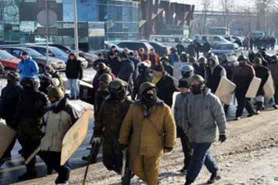 Ukraine: 70, 000 rally in Kiev in fresh show of force