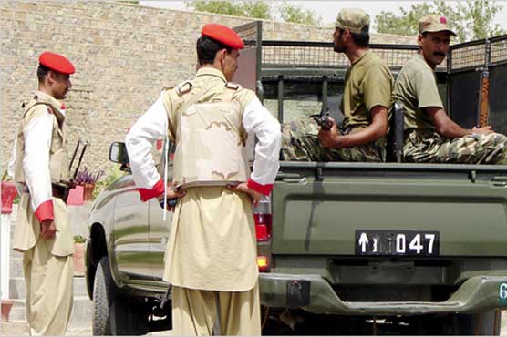 Blast hits security forces' convoy in Sibi, 17 injured