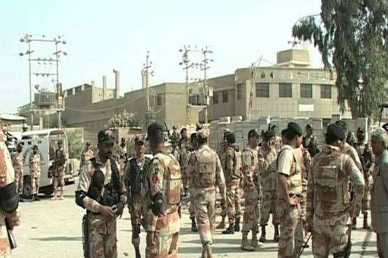 Five people killed in Karachi gun attacks