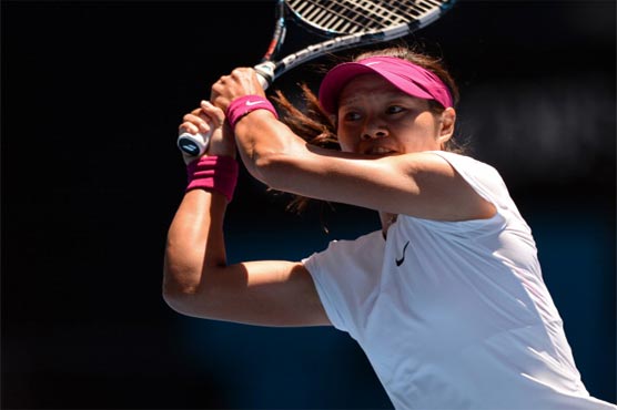 Tennis: Li Na battles through on return to action
