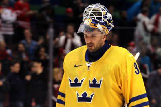 Olympics: Sweden sink Czechs in men's hockey opener
