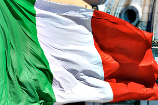 Italian borrowing costs drop to eight-year low 