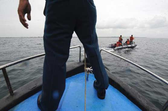 Indonesia searches for more Japan divers after five rescued