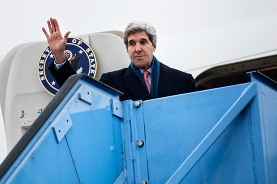 Kerry in surprise Tunisia visit, meets with president, PM