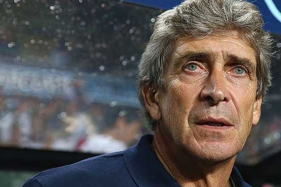 Pellegrini turns on ref as City lose to Barca in Champions League