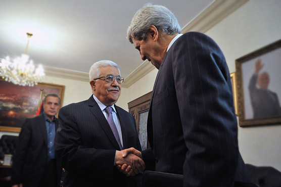 Kerry holds new Paris talks with Abbas
