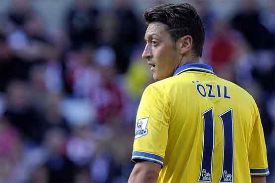 Football: Wenger urges Ozil to remove on from Bayern miss