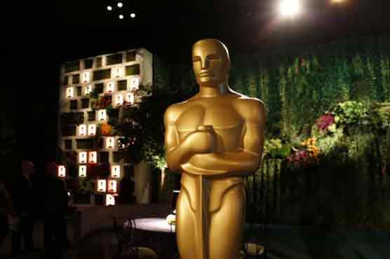 Oscar hopefuls shake different money trees on way to screen