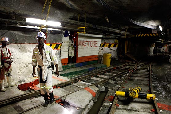 Zimbabwe says platinum export ban deadline may be extended