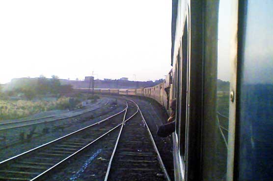 Two coaches of Business Express derail at Rohri station