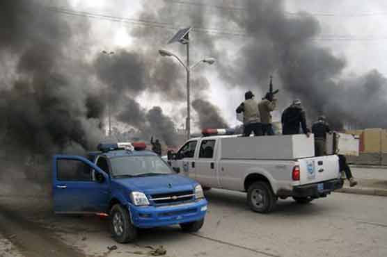 Iraq: Car bomb targeting army recruits kills eight people 