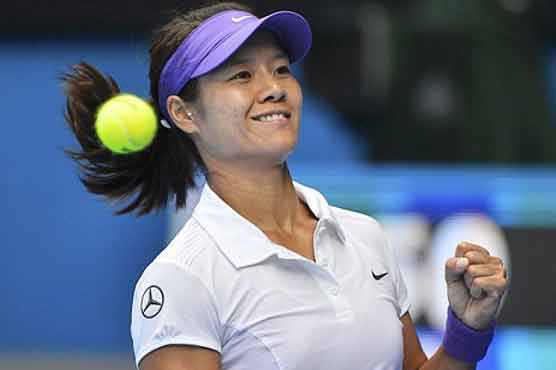 Li Na through to Australian Open fourth round