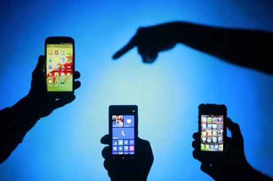 Venezuela creates phone 'panic button'