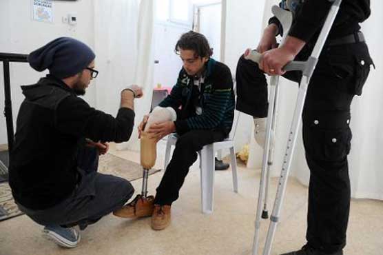 New limbs aid Syrians in long walk back from war