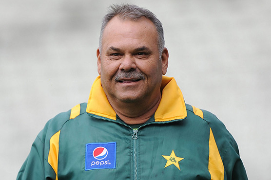 Cricket: Pakistan begin hunt for new coach