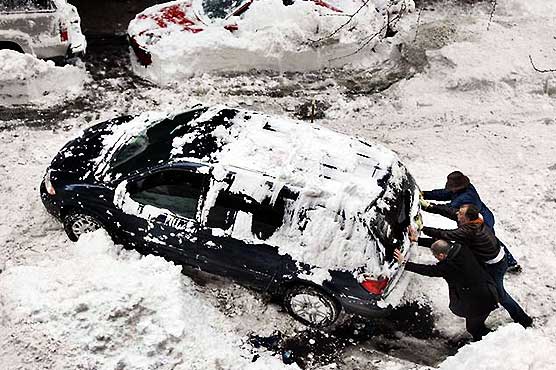 Major snowstorm slams northeastern US