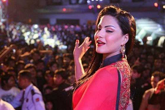 Veena Malik retires from commercial film industry