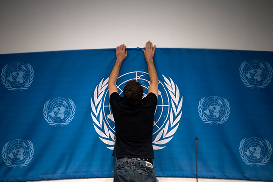 Syria peaces talks in Geneva deadlocked over power transfer