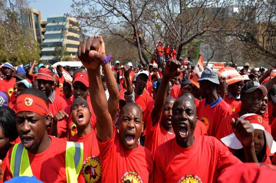 Mass strike threatens to cripple S.Africa engineering sector