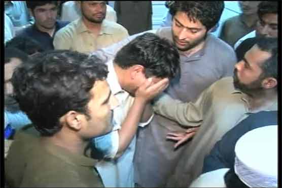 Peshawar: Mosque’s roof collapse kills one