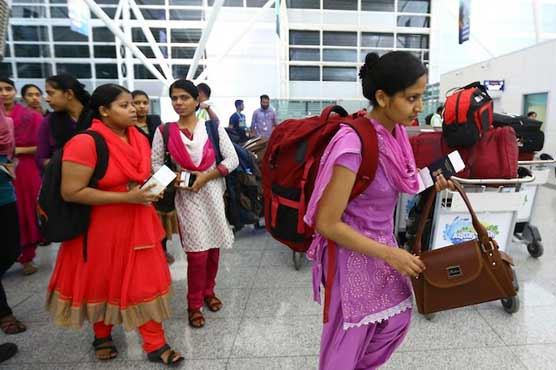 Trapped Indian nurses on way home from Iraq
