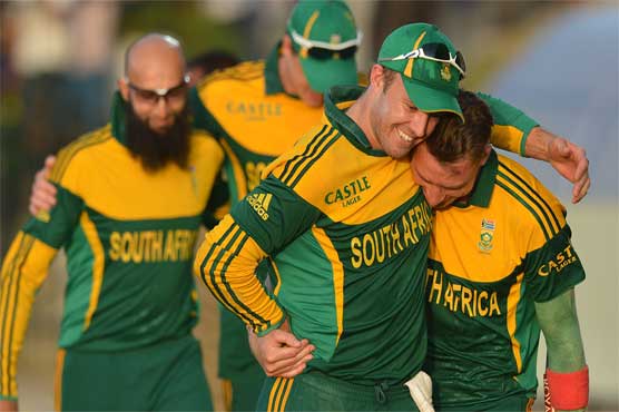 De Kock, De Villiers steer South Africa to series win