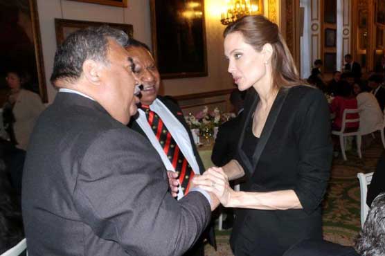Jolie to visit Nauru to check refugee facilities