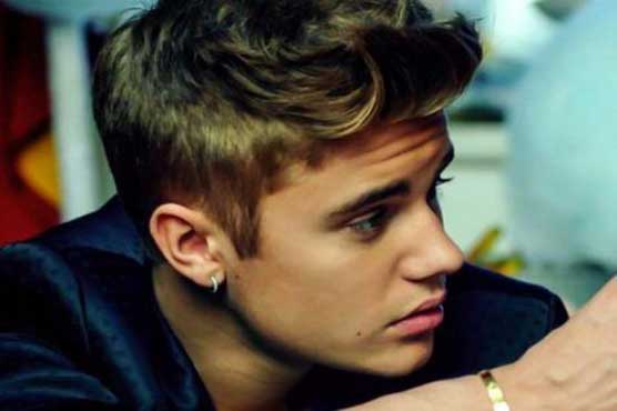 Drag-race trial delayed for pop star Bieber