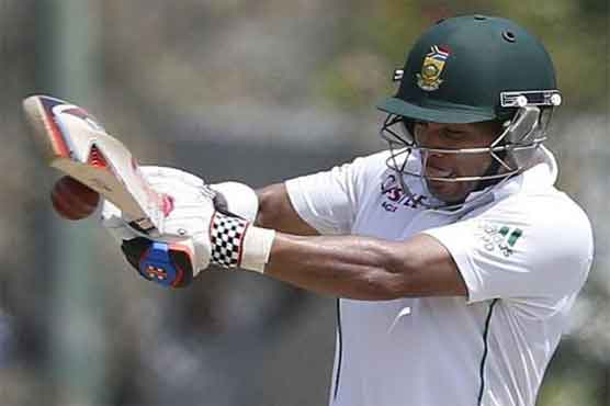 Defiant Duminy leads South Africa past 400