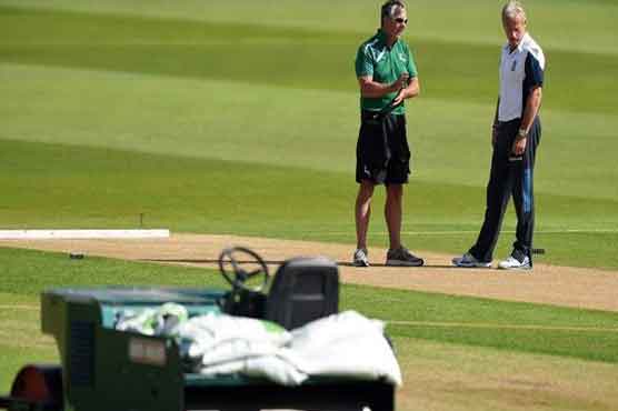 Referee condemns 'poor' Trent Bridge pitch