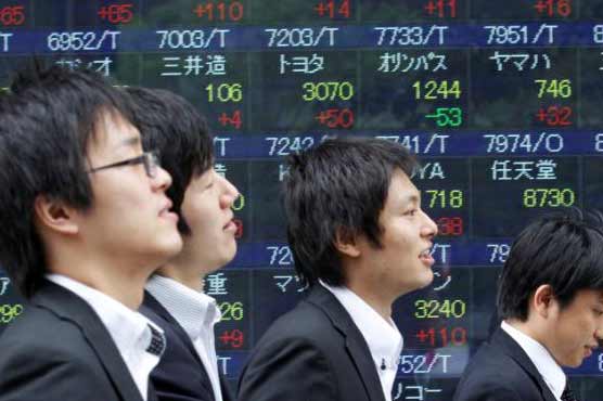 Asian shares extend gains on Wall St rally, euro sinks