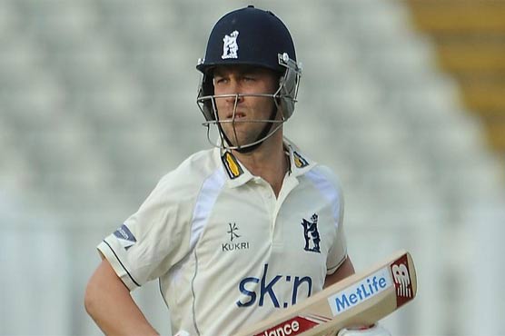 Trott claims first century since illness break