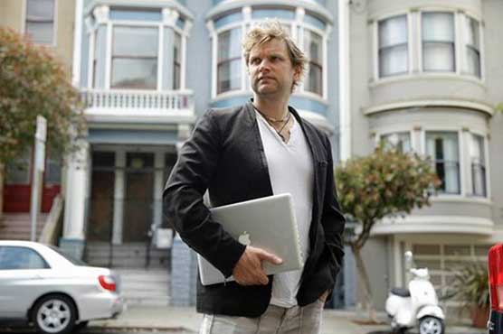 Get paid for posts? Social networking's new twist