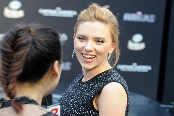 'Lucy' thrills at North American box office