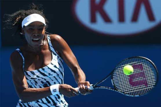 Venus advances, Serena set for WTA return at Stanford