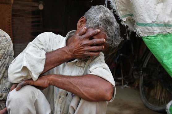 Father of gang-raped, murdered India girls demands justice