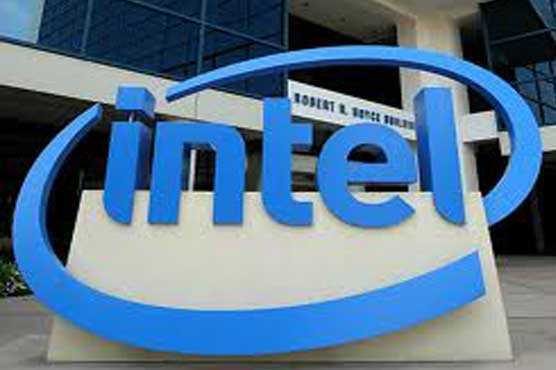 Intel backs survival of PCs in world of shrinking tech
